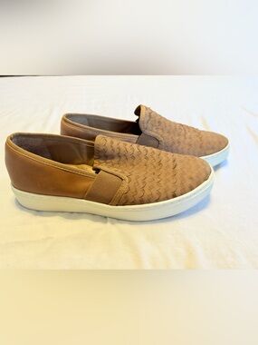Söfft Leather 9m brown lightweight Slip-On Casual Sneakers Cognac Tan